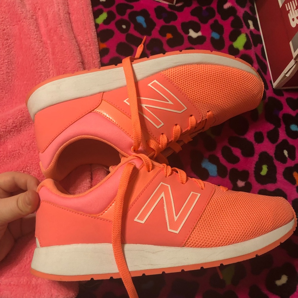 Girls New Balance athletic shoes